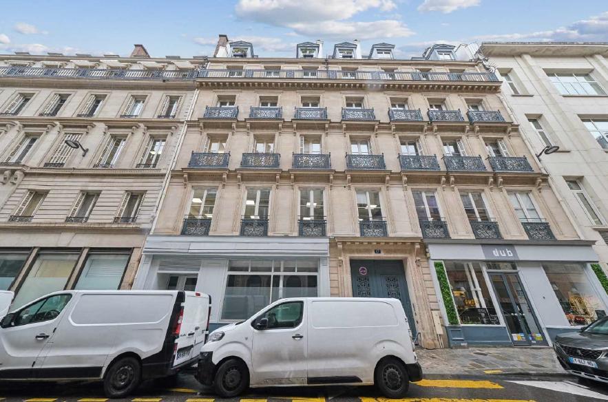 Bureau Paris 365m² Location bureau Paris OLBUR2422226 0